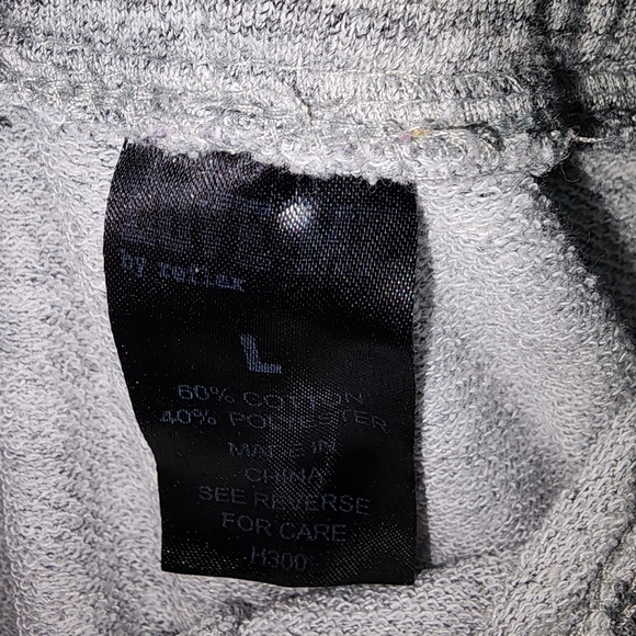 Reflex Shorts - Picture 6 of 7